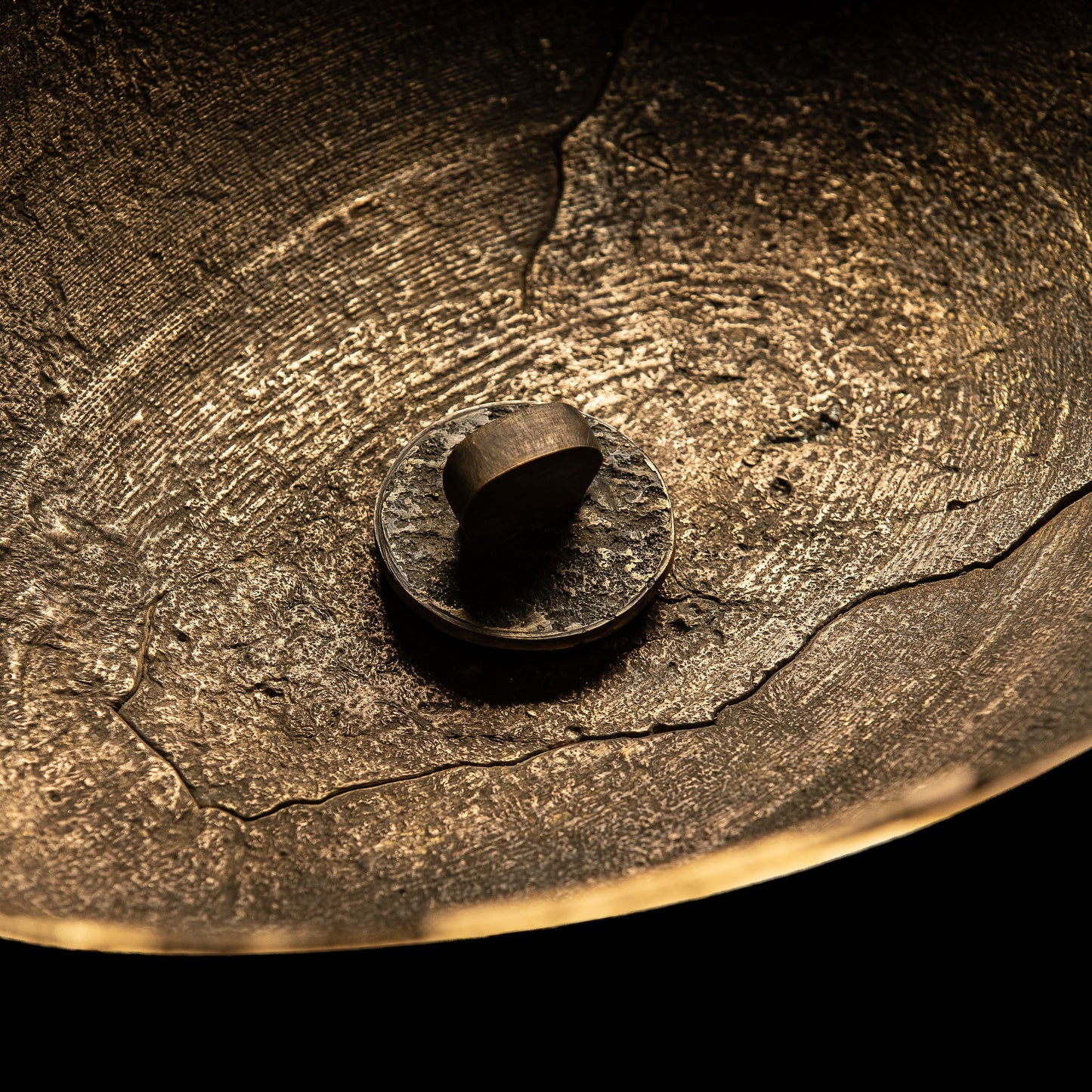 Lava-beau brass sink